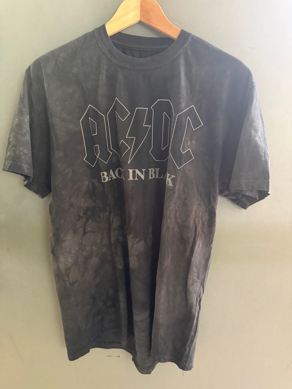 AC/DC Back In Black Tie Dye Graphic T Shirt Gray Black Size Medium